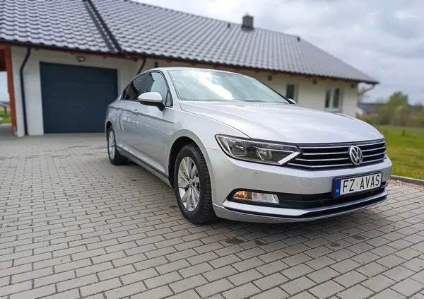 volkswagen passat Volkswagen Passat cena 54999 przebieg: 153132, rok produkcji 2018 z Góra